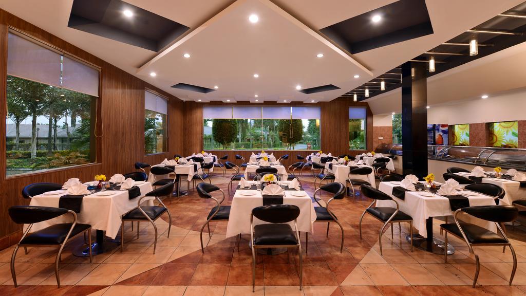 Shri Radha Brij Vasundhara Resort & Spa Govardhan Zewnętrze zdjęcie