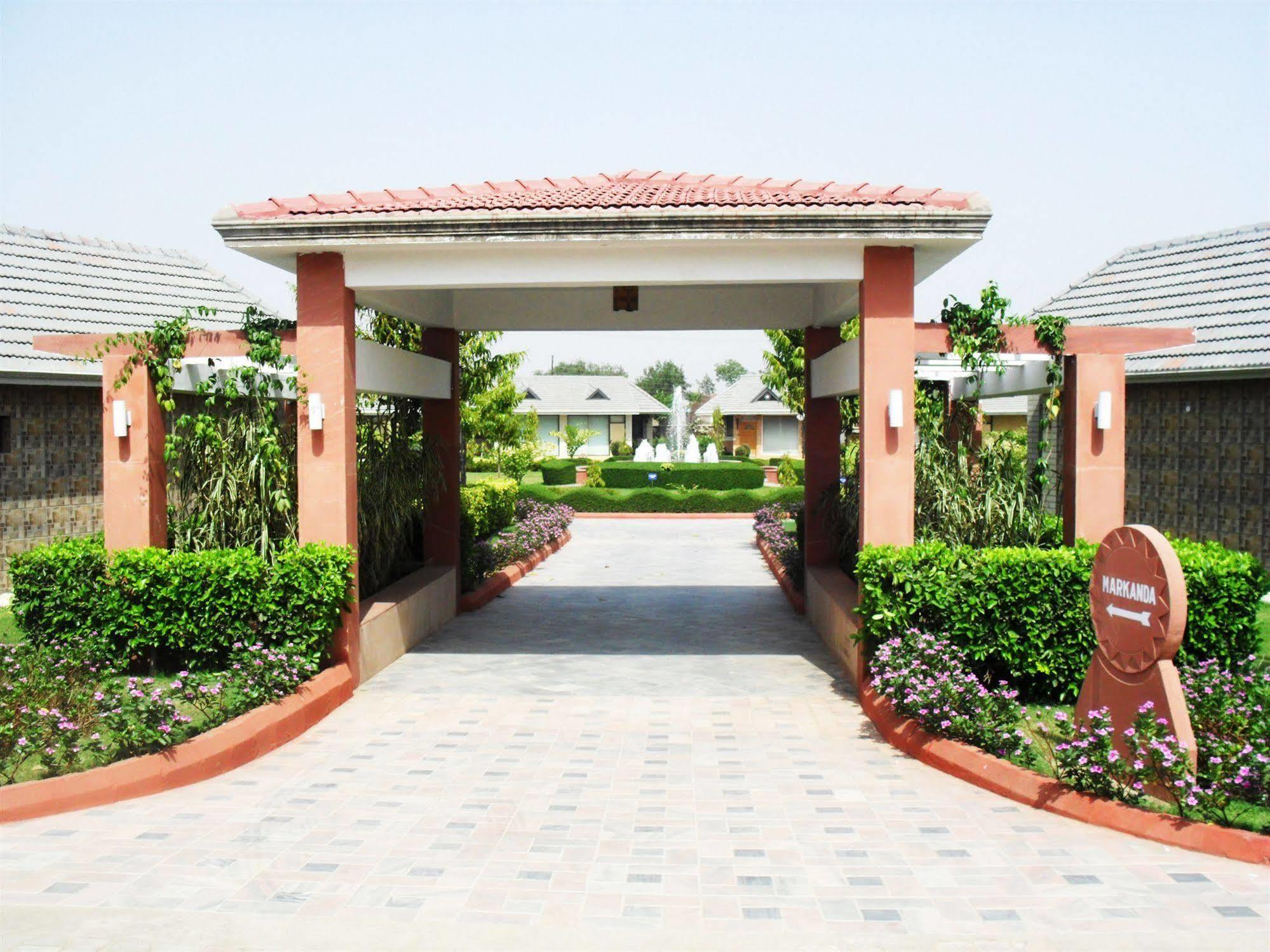 Shri Radha Brij Vasundhara Resort & Spa Govardhan Zewnętrze zdjęcie