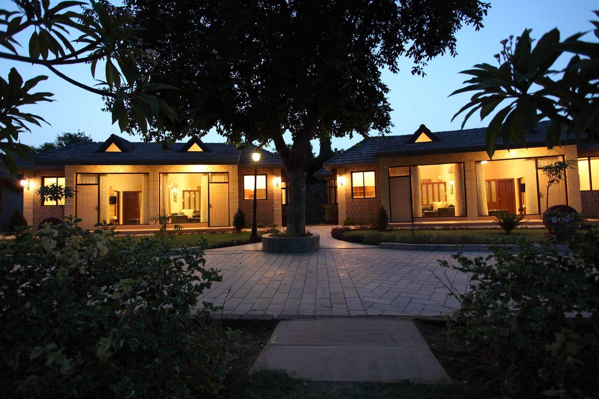 Shri Radha Brij Vasundhara Resort & Spa Govardhan Zewnętrze zdjęcie