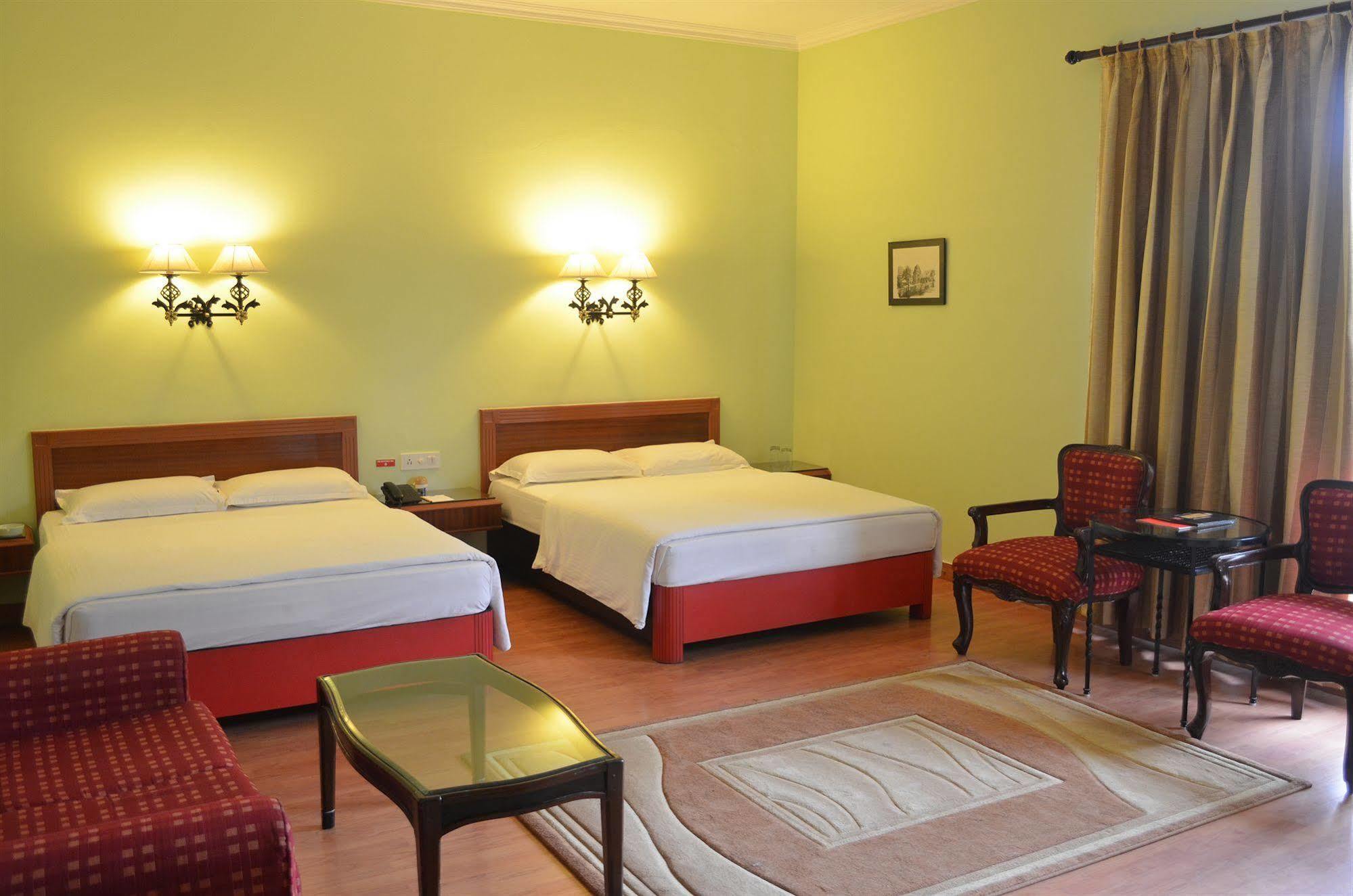 Shri Radha Brij Vasundhara Resort & Spa Govardhan Zewnętrze zdjęcie