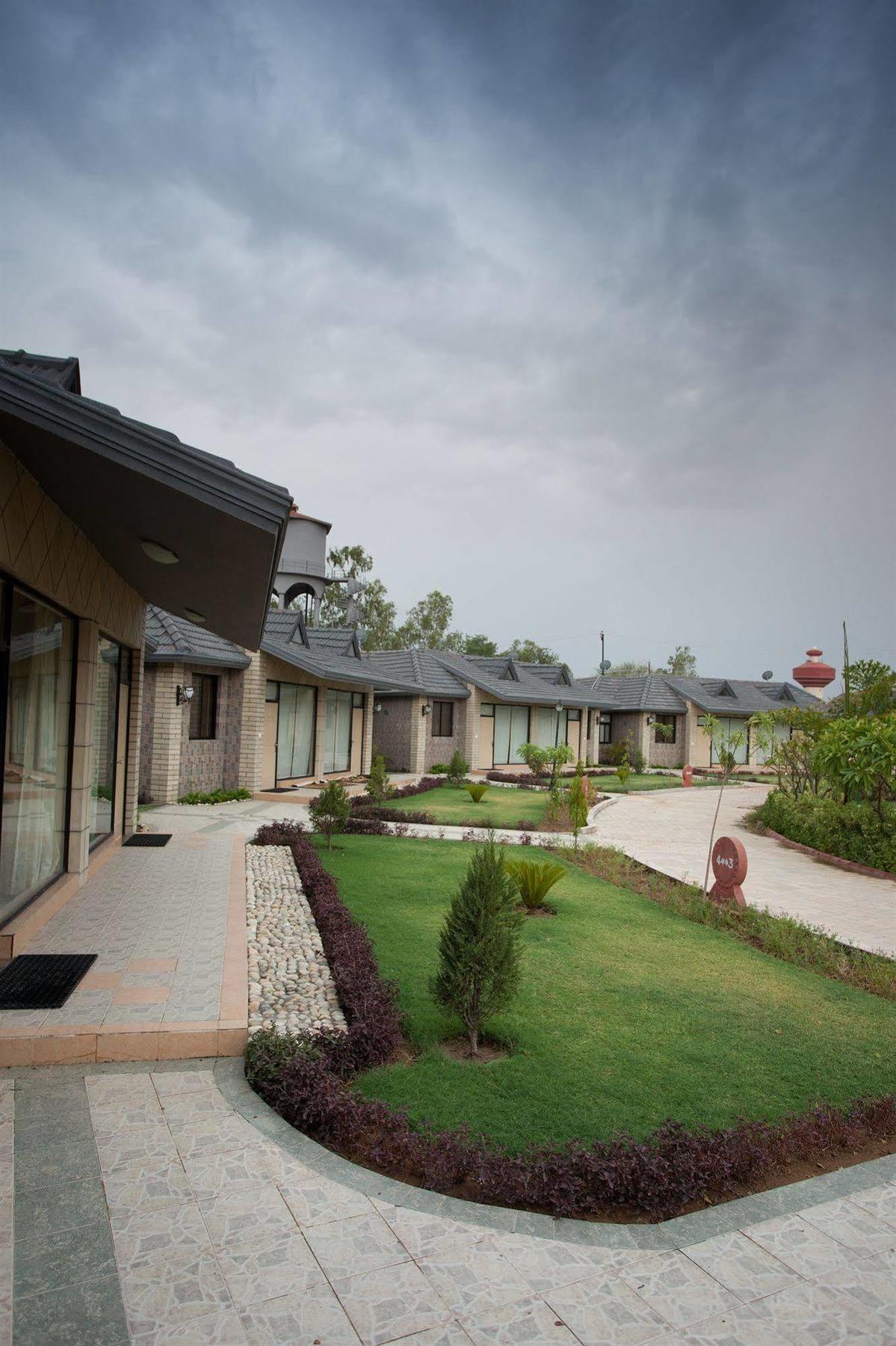 Shri Radha Brij Vasundhara Resort & Spa Govardhan Zewnętrze zdjęcie