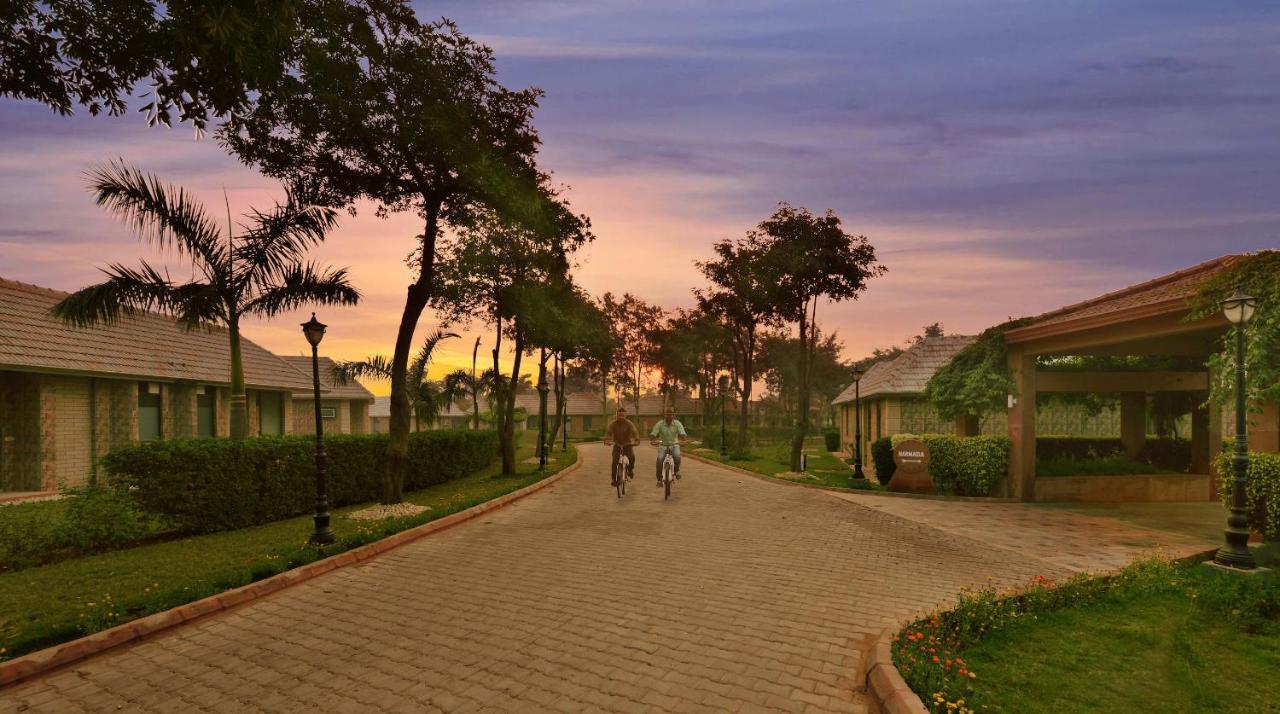 Shri Radha Brij Vasundhara Resort & Spa Govardhan Zewnętrze zdjęcie